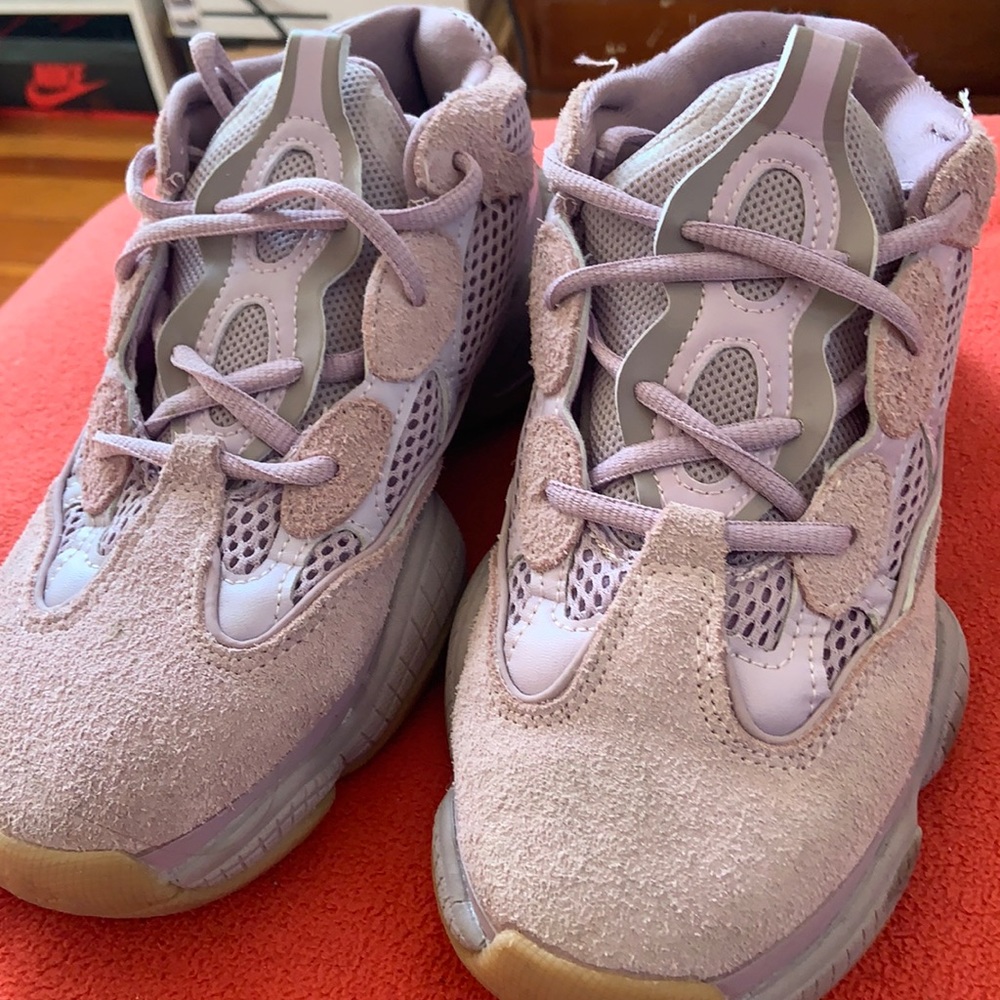 Yeezy 500 mauve